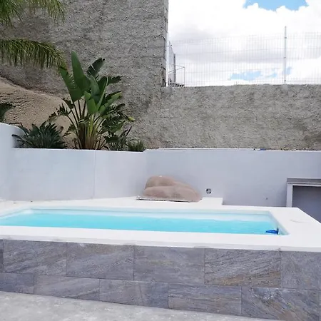 Casitas De Noah Monserrat